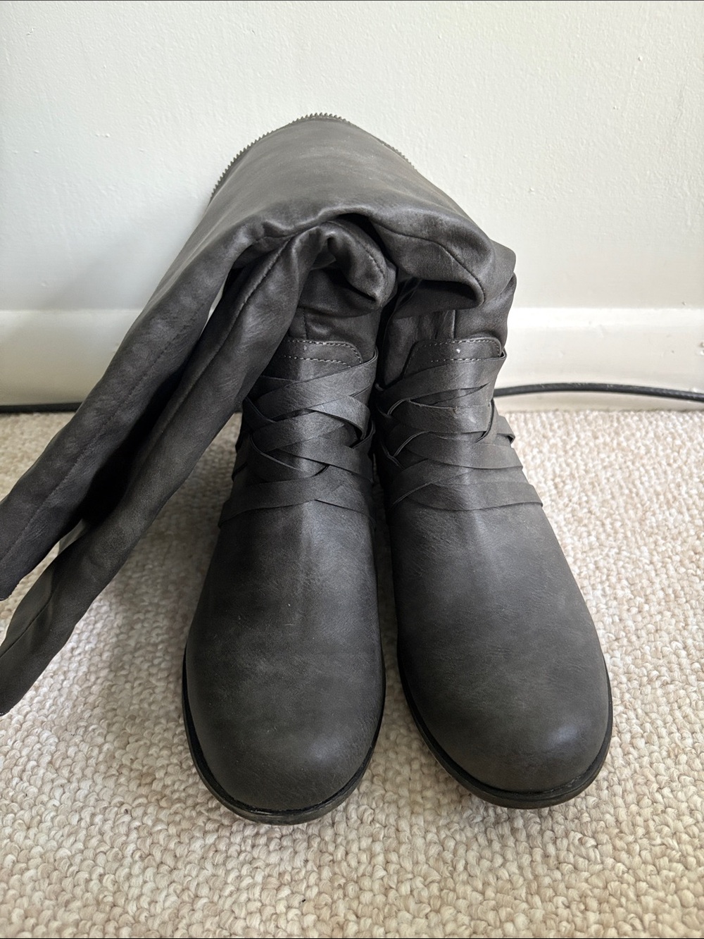 Wrap Strap Boots - Gray
